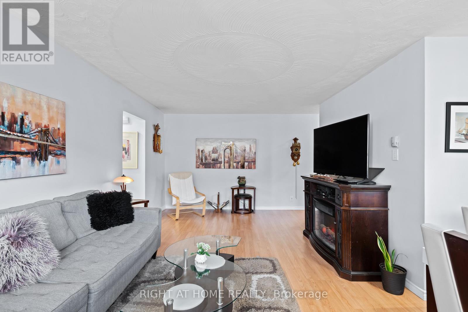 801 - 359 Geneva Street, St. Catharines (Fairview), Ontario  L2N 2G5 - Photo 10 - X12385908