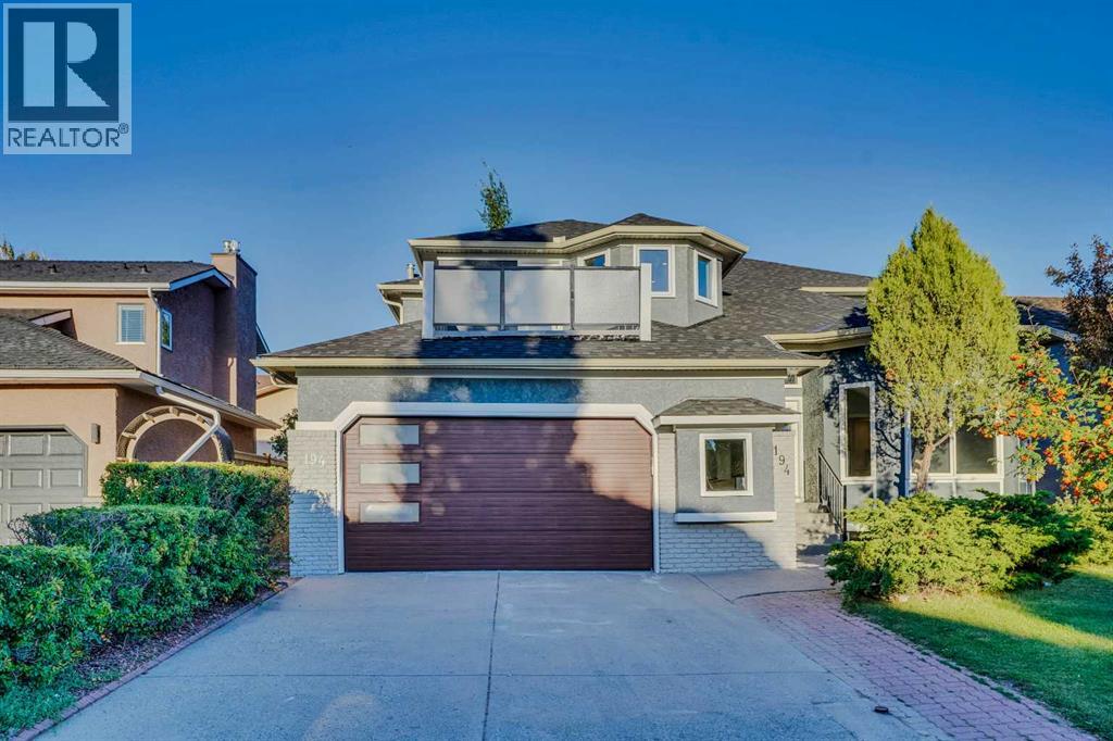 Property at 194 Woodbriar Circle SW image 4