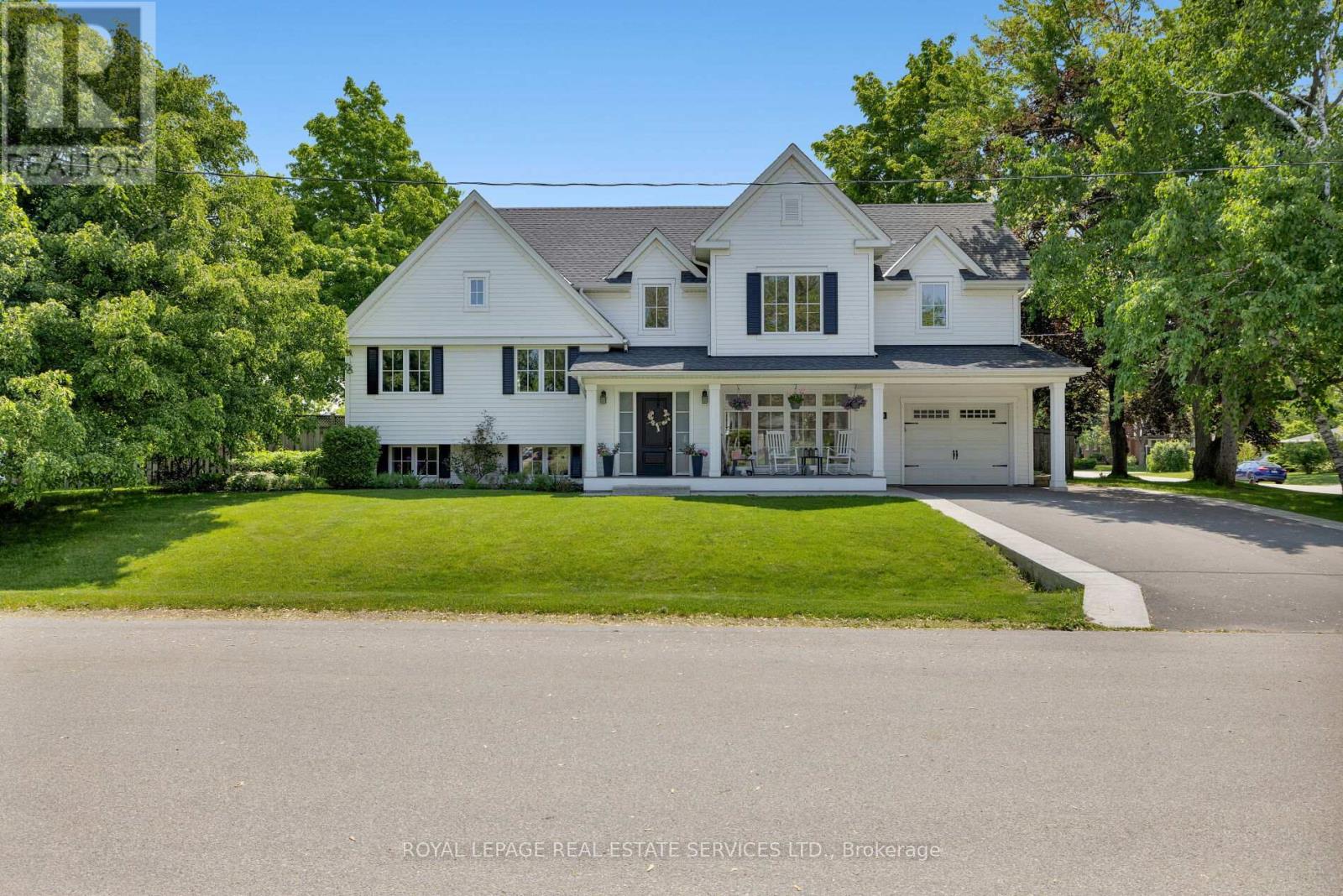 2088 Saxon Road, Oakville, Ontario  L6L 2V2 - Photo 1 - W12385927