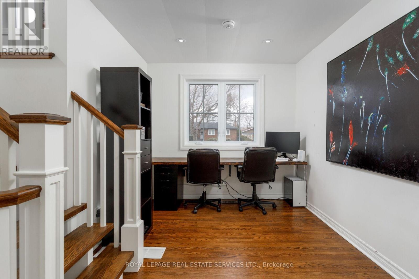 2088 Saxon Road, Oakville, Ontario  L6L 2V2 - Photo 15 - W12385927