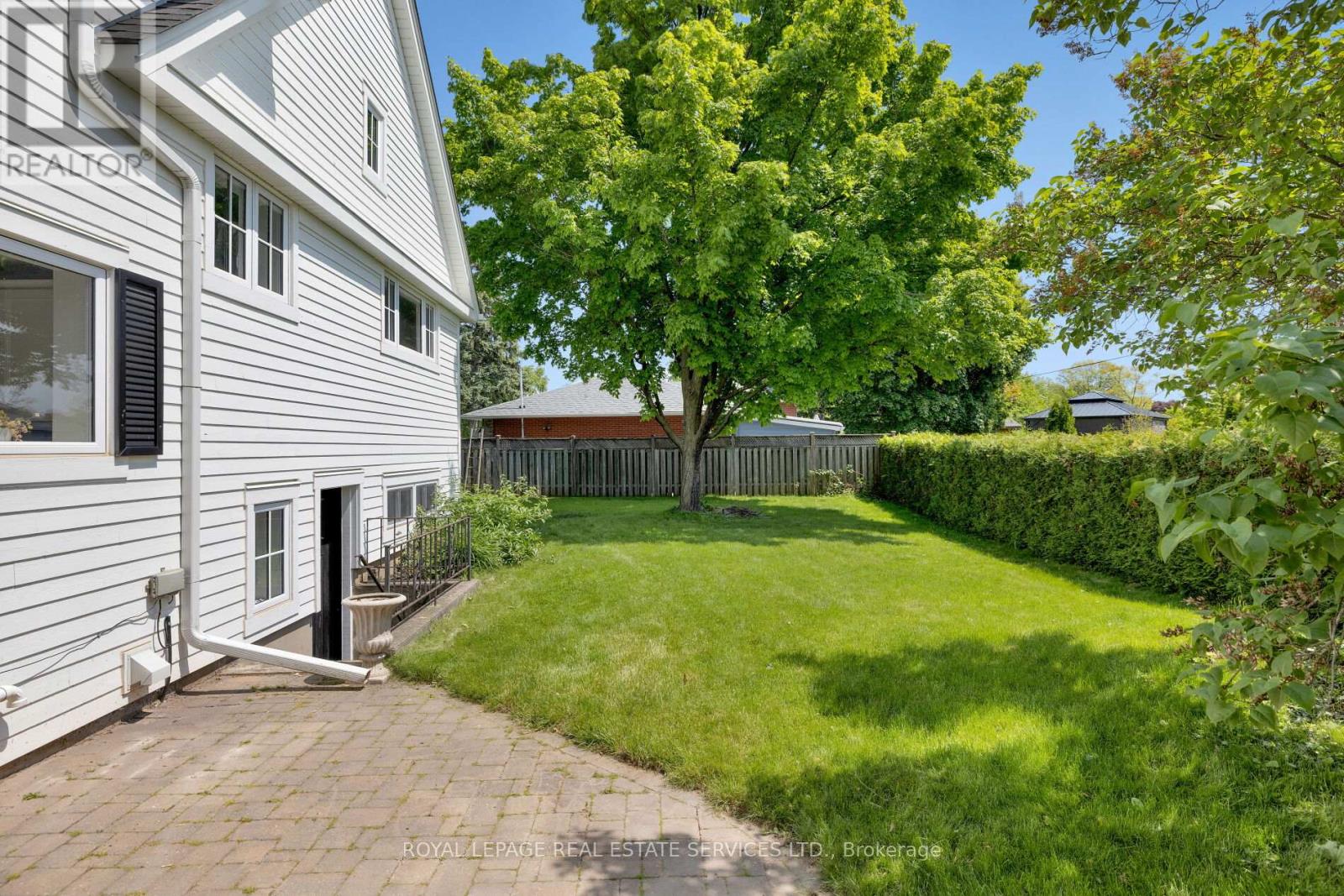 2088 Saxon Road, Oakville, Ontario  L6L 2V2 - Photo 35 - W12385927