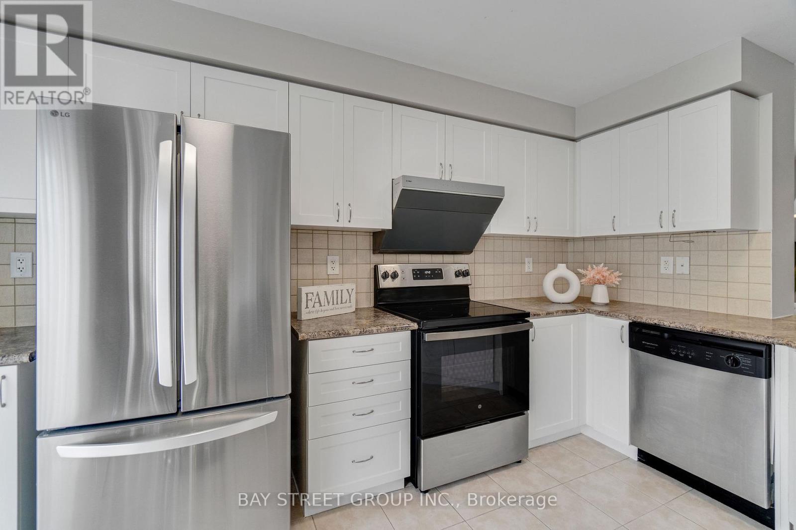 75 Finney Terrace, Milton, Ontario  L9T 7B1 - Photo 20 - W12385929