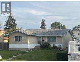 176 Huntchester Crescent NE Huntington Hills