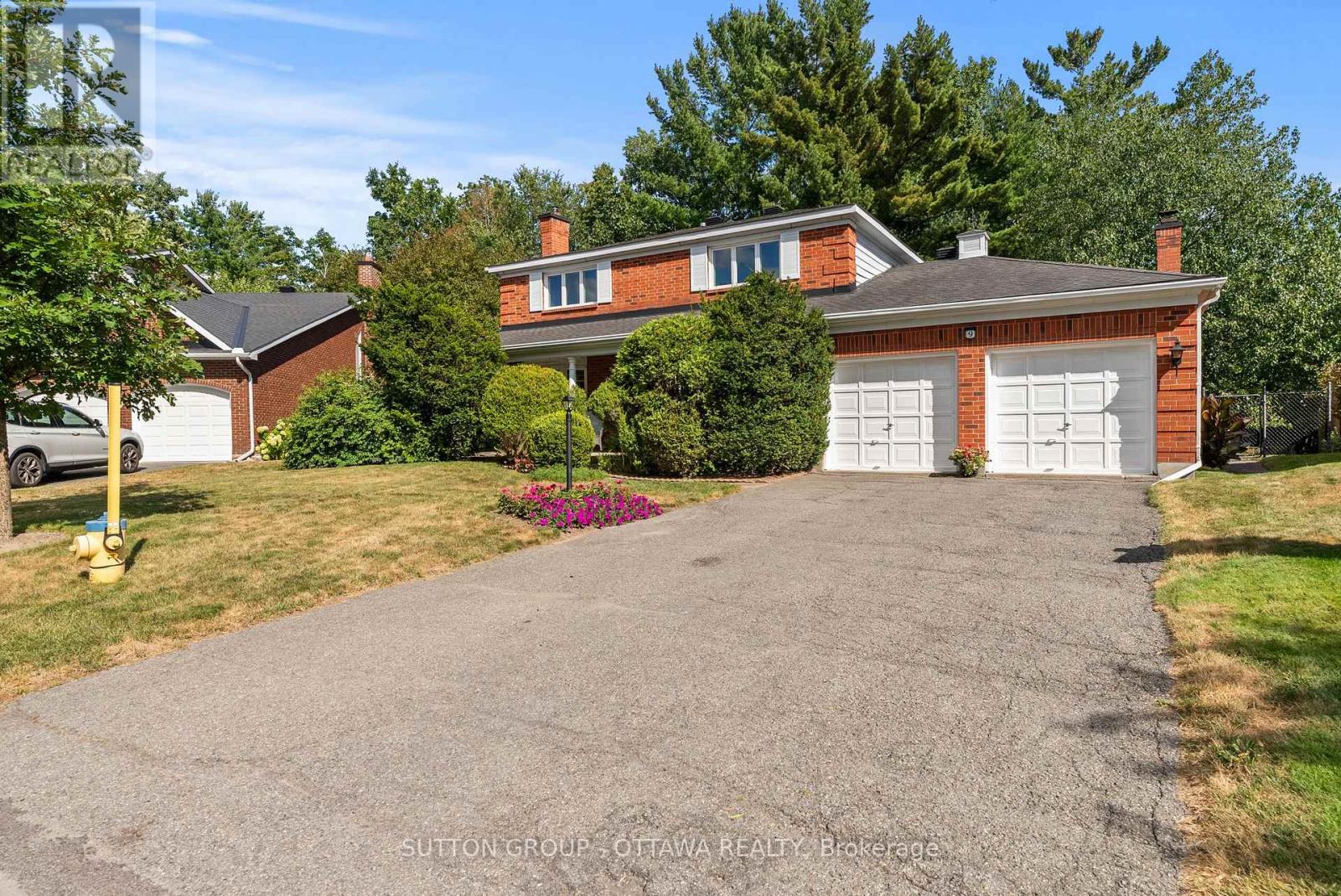 Property at 9 SUNDANCE COURT image 2