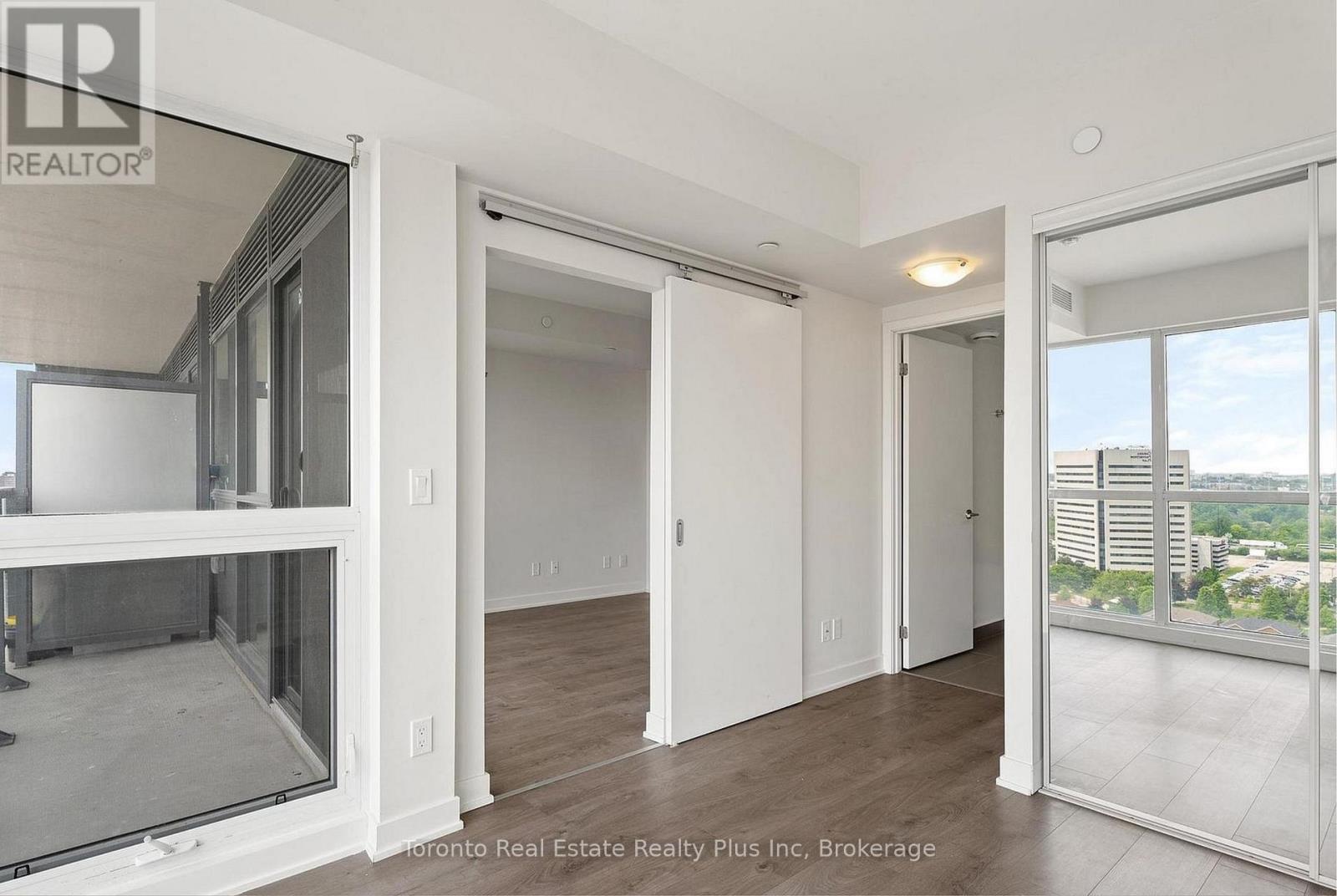 1705 - 2 Sonic Way, Toronto, Ontario  M3C 0P2 - Photo 10 - C12385930