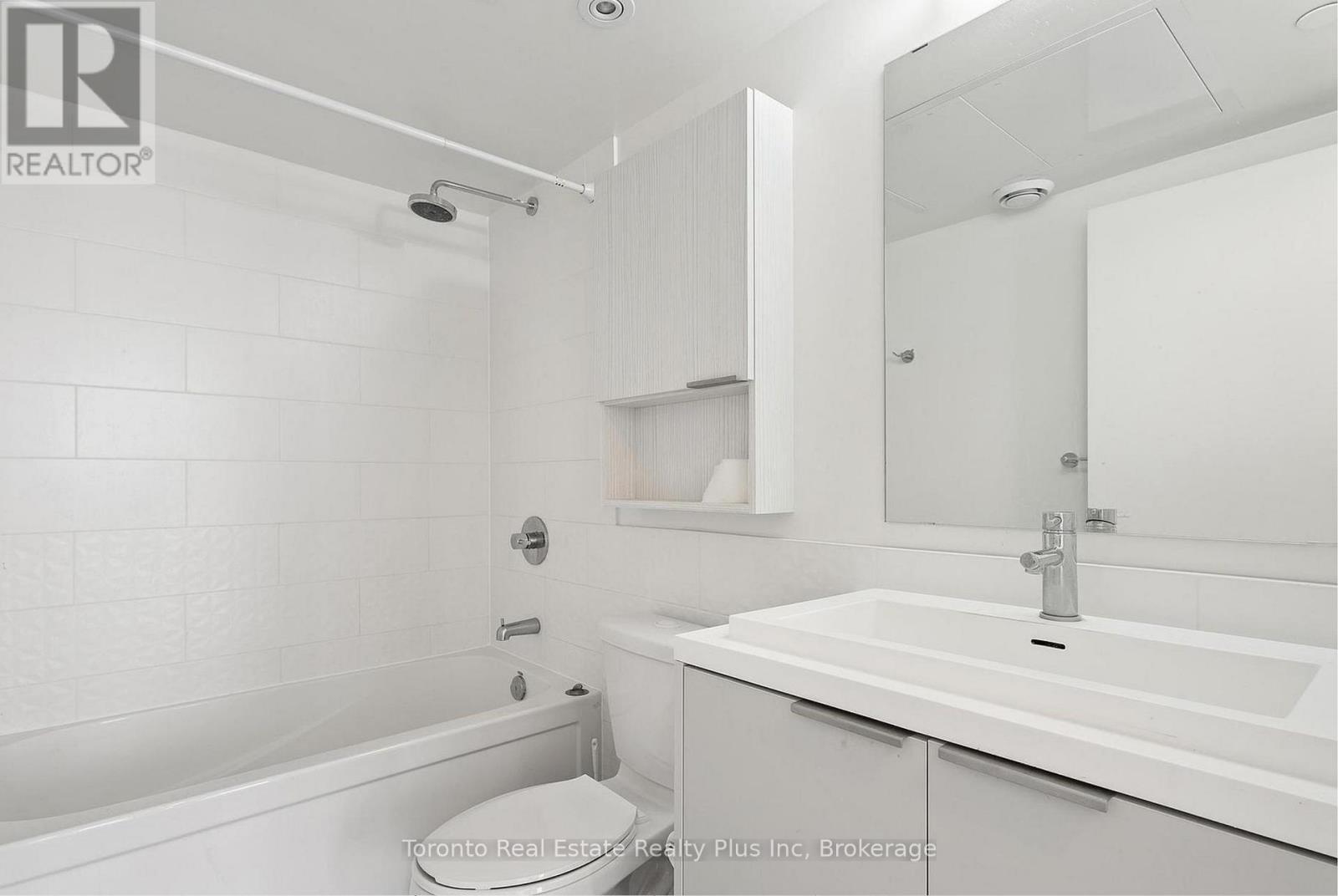 1705 - 2 Sonic Way, Toronto, Ontario  M3C 0P2 - Photo 16 - C12385930
