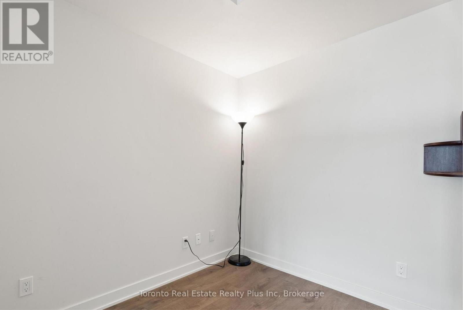 1705 - 2 Sonic Way, Toronto, Ontario  M3C 0P2 - Photo 17 - C12385930