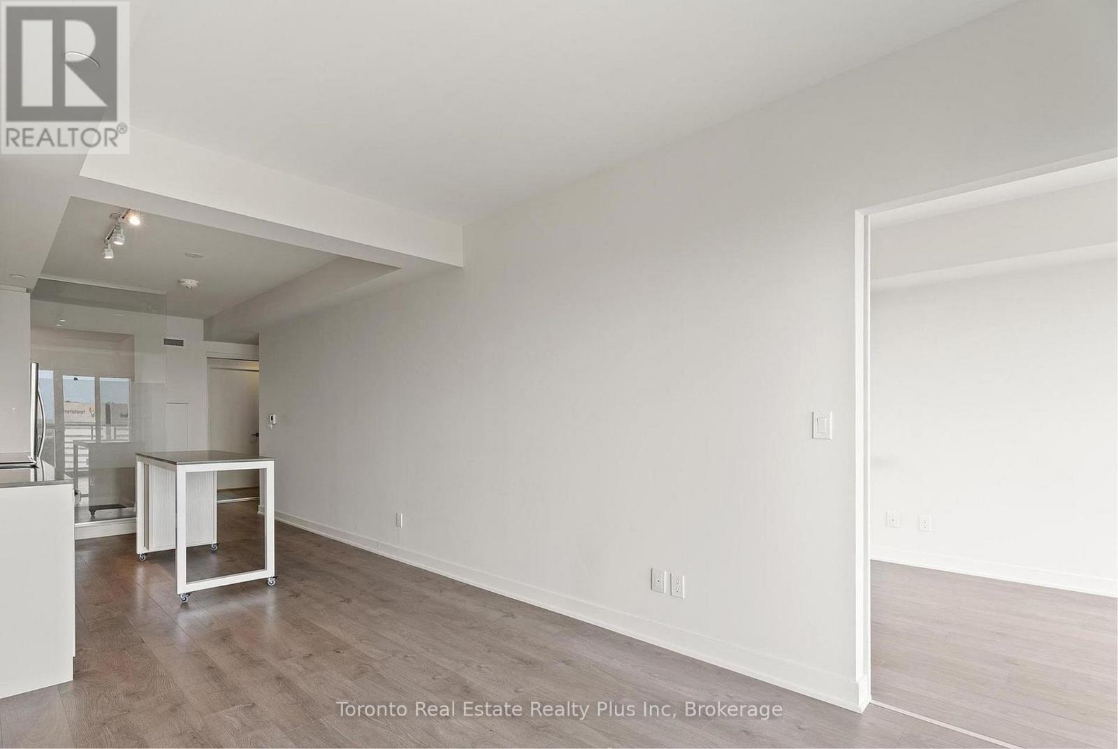 1705 - 2 Sonic Way, Toronto, Ontario  M3C 0P2 - Photo 20 - C12385930