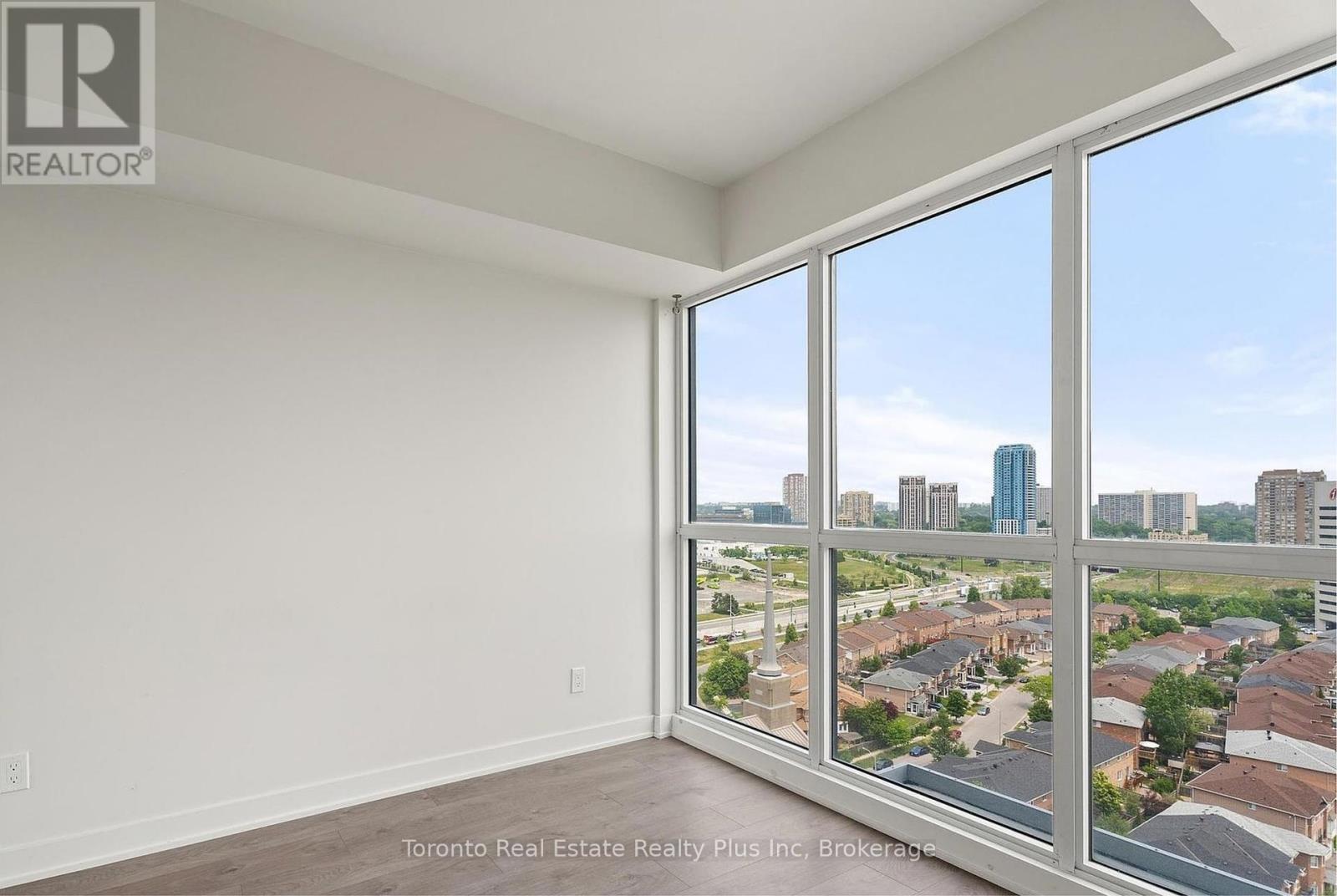 1705 - 2 Sonic Way, Toronto, Ontario  M3C 0P2 - Photo 3 - C12385930