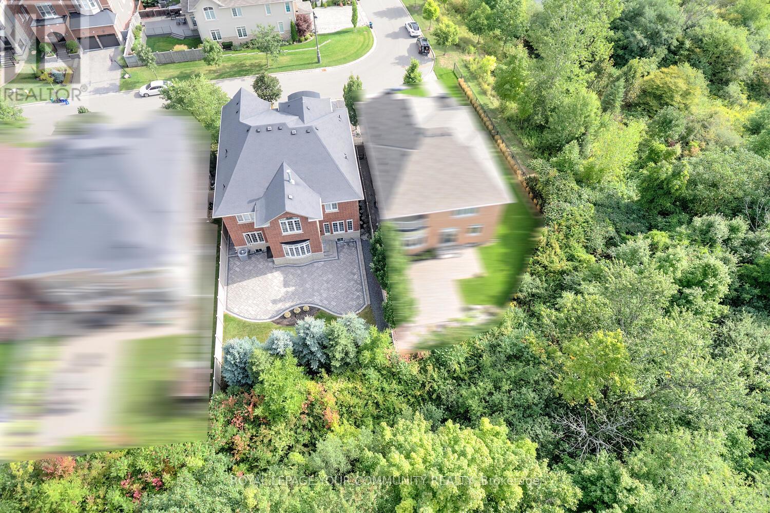 92 Heintzman Crescent, Vaughan (Patterson), Ontario  L6A 4T1 - Photo 50 - N12385939