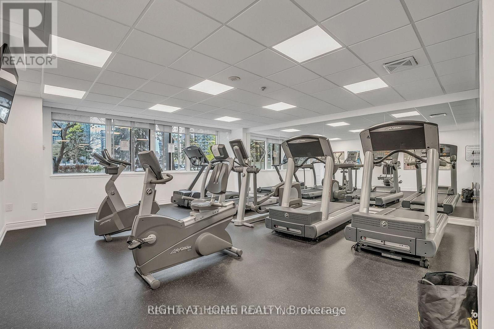 501 - 350 Webb Drive, Mississauga, Ontario  L5B 3W4 - Photo 41 - W12385941