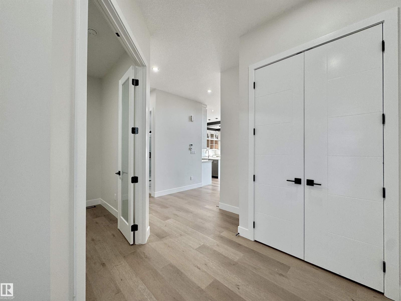 7027 Kiviaq Cr Sw, Edmonton, Alberta  T6W 5R2 - Photo 18 - E4456524