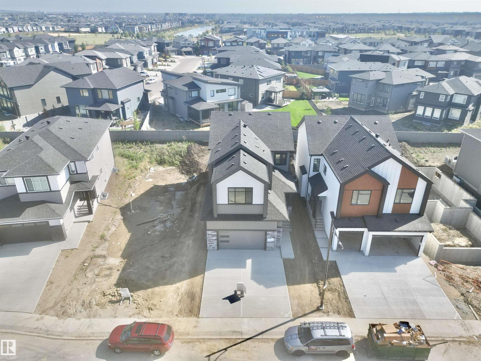 7027 Kiviaq Cr Sw, Edmonton, Alberta  T6W 5R2 - Photo 3 - E4456524