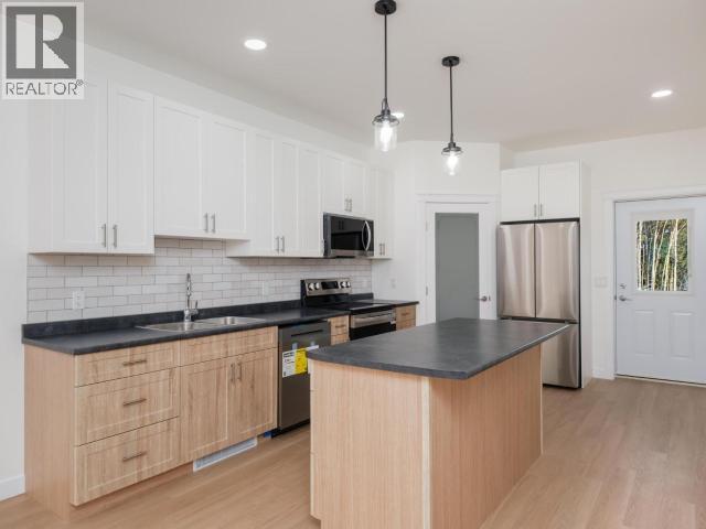47 Ellwood Street, Whitehorse, Yukon  Y1A 0S8 - Photo 6 - 16772