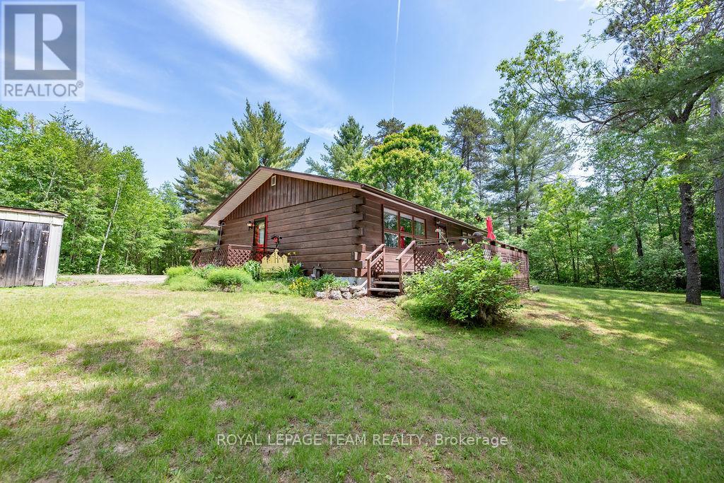 153 Recoskie Lane, Killaloe, Ontario  K0J 2A0 - Photo 4 - X12234413