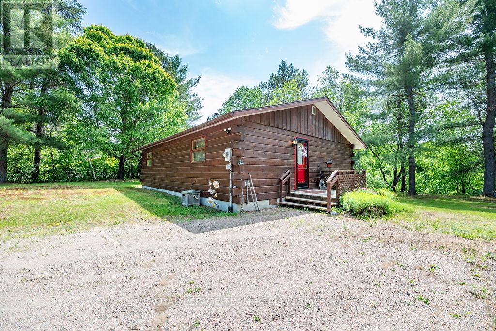 153 Recoskie Lane, Killaloe, Ontario  K0J 2A0 - Photo 6 - X12234413