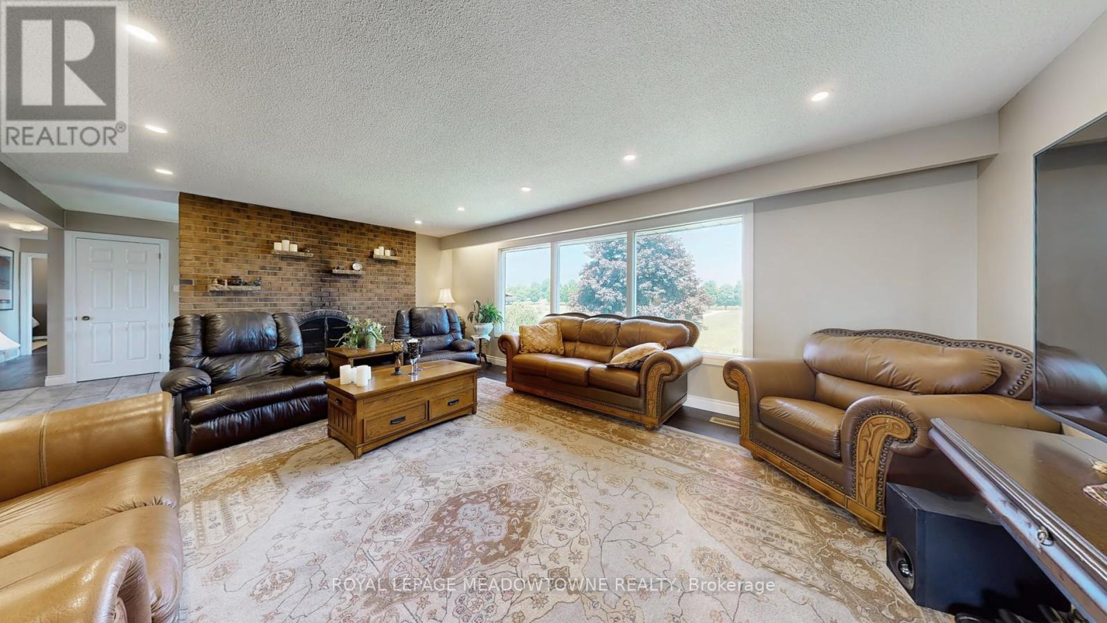 1453 Milburough Line, Hamilton, Ontario  L0R 1H0 - Photo 4 - X12208311