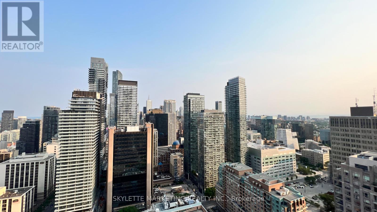 3204 - 11 Wellesley Street W, Toronto, Ontario  M4Y 0G4 - Photo 27 - C12385883