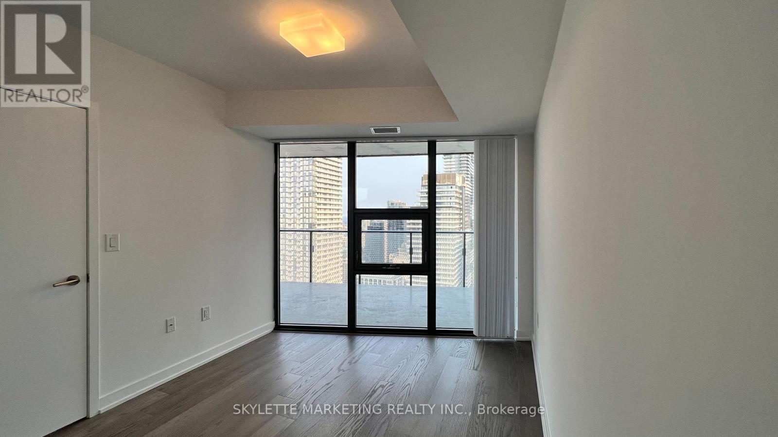 3204 - 11 Wellesley Street W, Toronto, Ontario  M4Y 0G4 - Photo 23 - C12385883