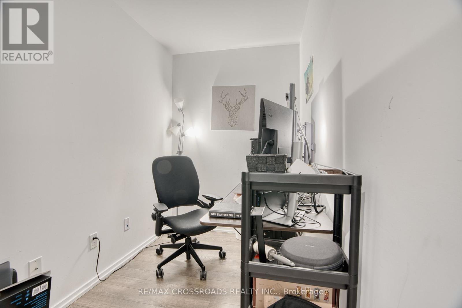 1510 - 197 Yonge Street, Toronto, Ontario  M5B 0C1 - Photo 8 - C12385909