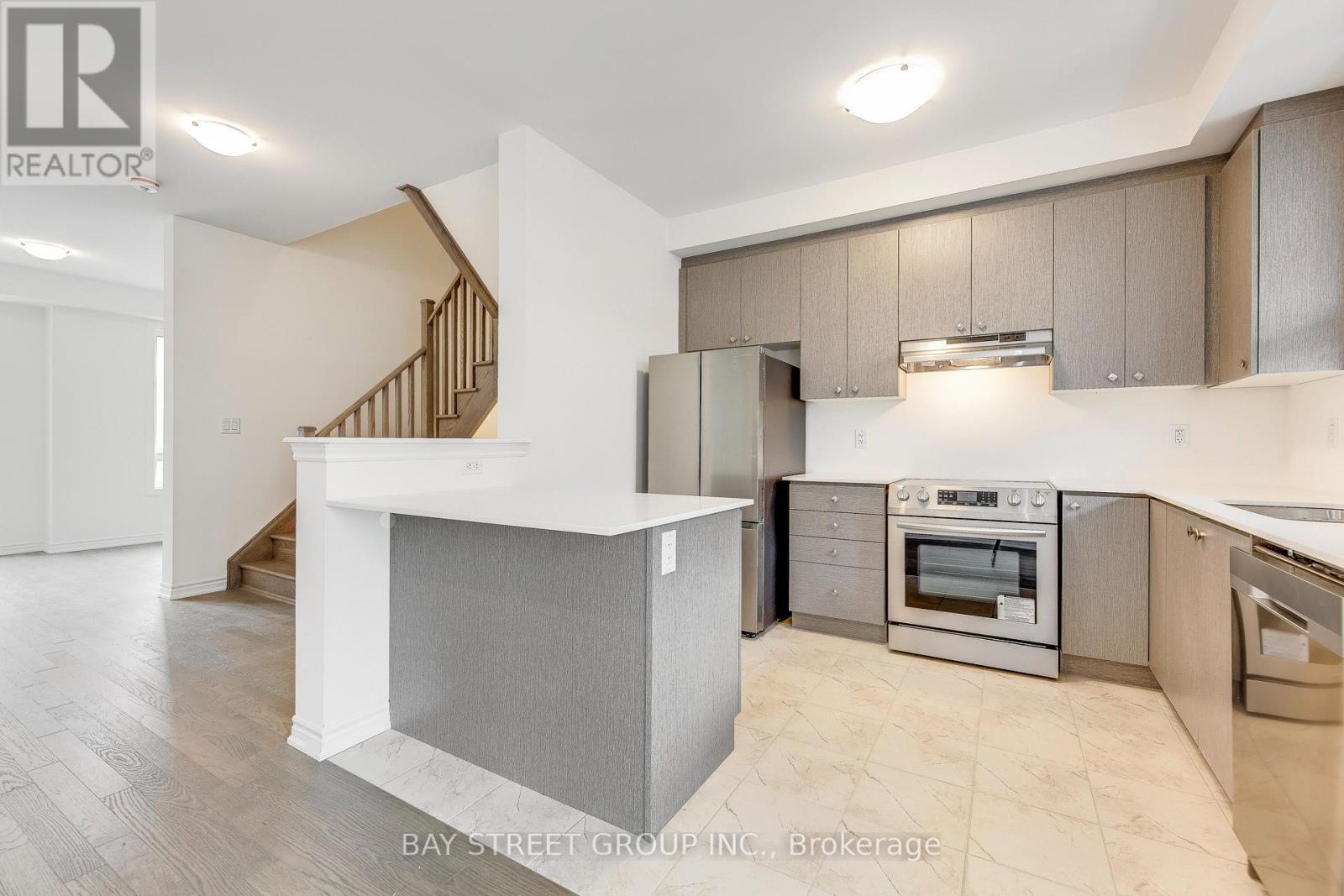 11 Massachusetts Lane, Markham, Ontario  L6E 0V6 - Photo 12 - N12385882