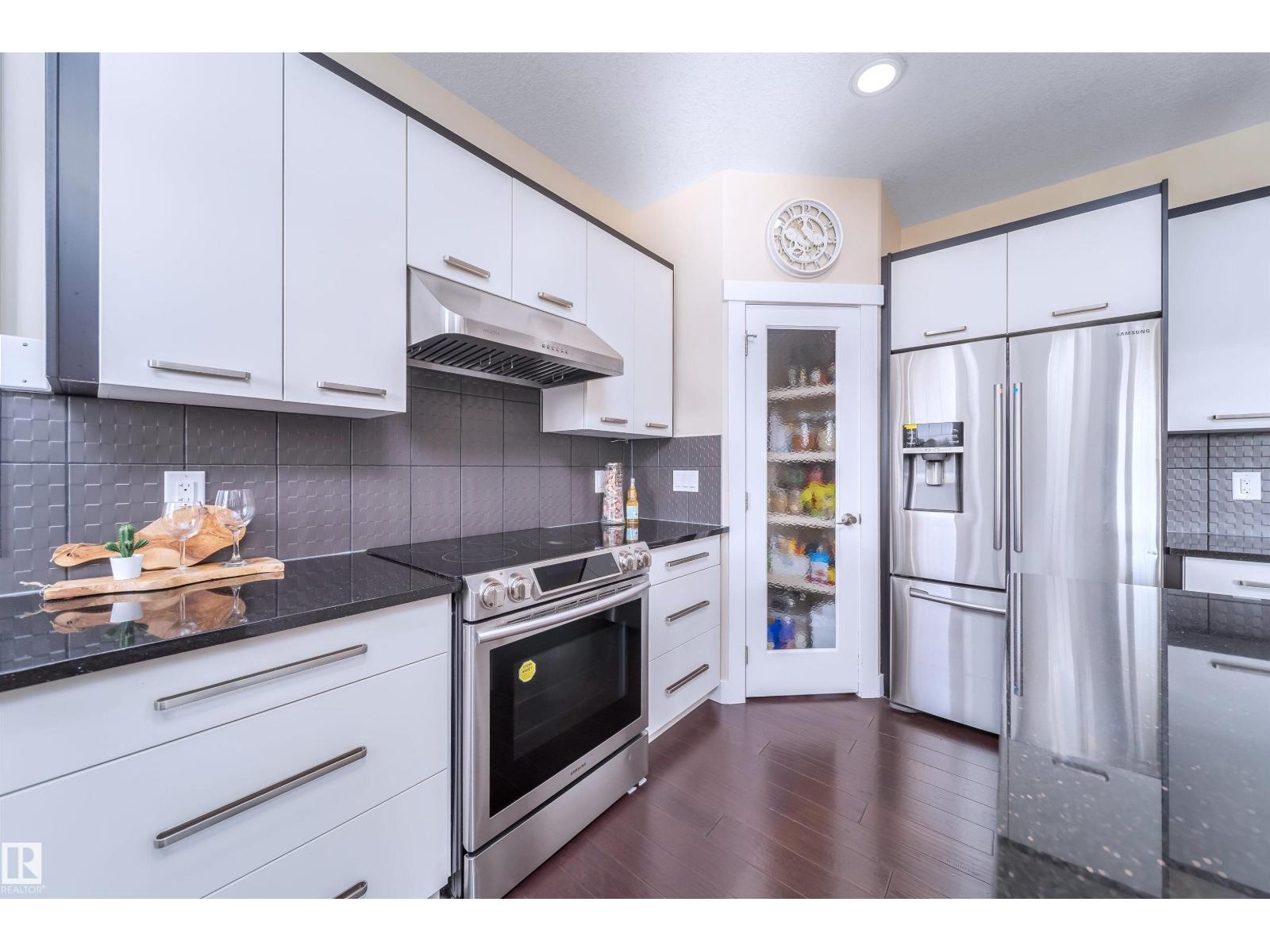 8967 24 Av Sw, Edmonton, Alberta  T6X 1A6 - Photo 20 - E4456528