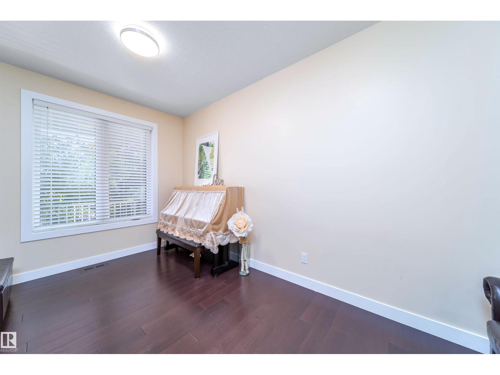 8967 24 Av Sw, Edmonton, Alberta  T6X 1A6 - Photo 7 - E4456528