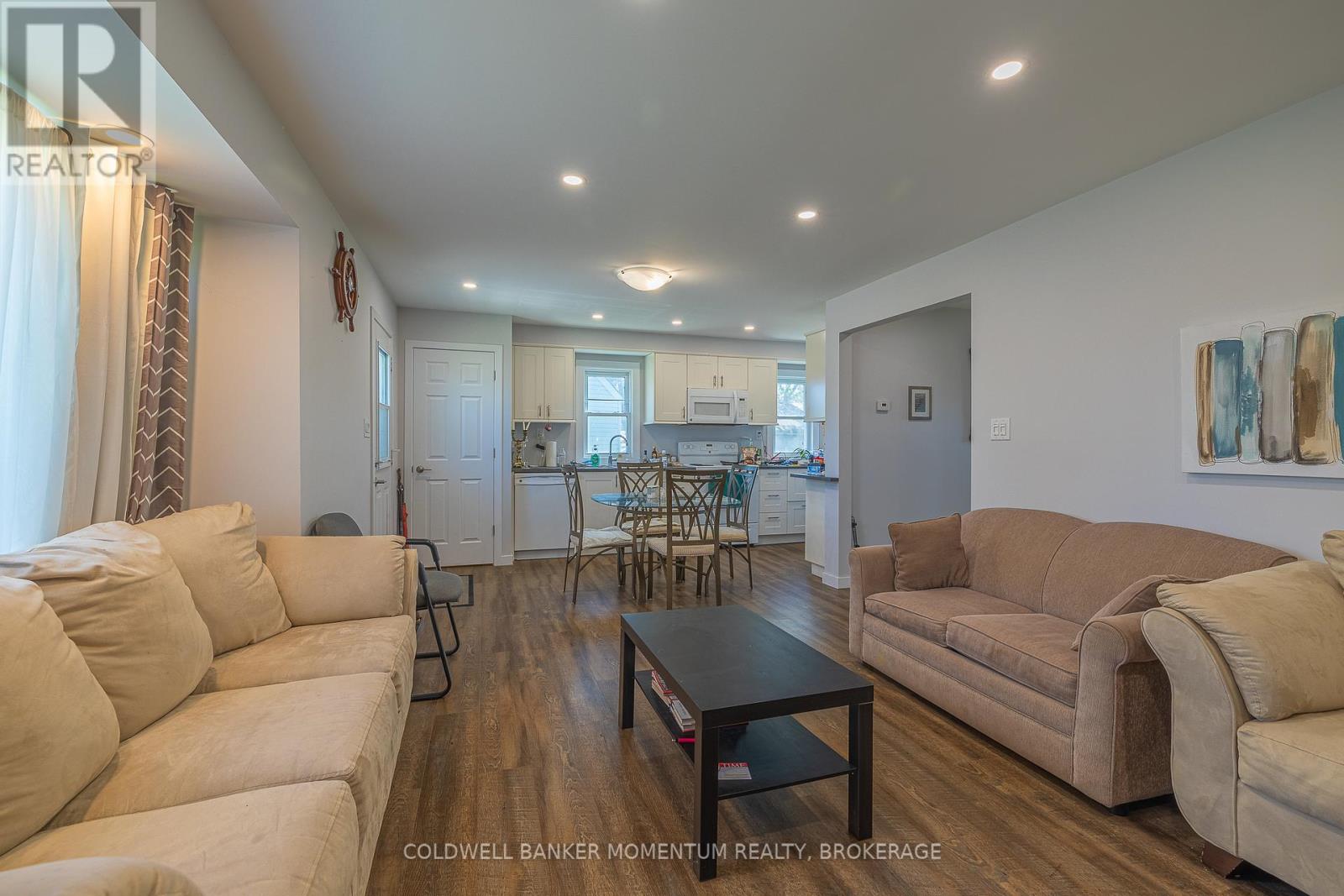 5412 Houck Drive, Niagara Falls, Ontario  L2E 1S1 - Photo 10 - X12385985
