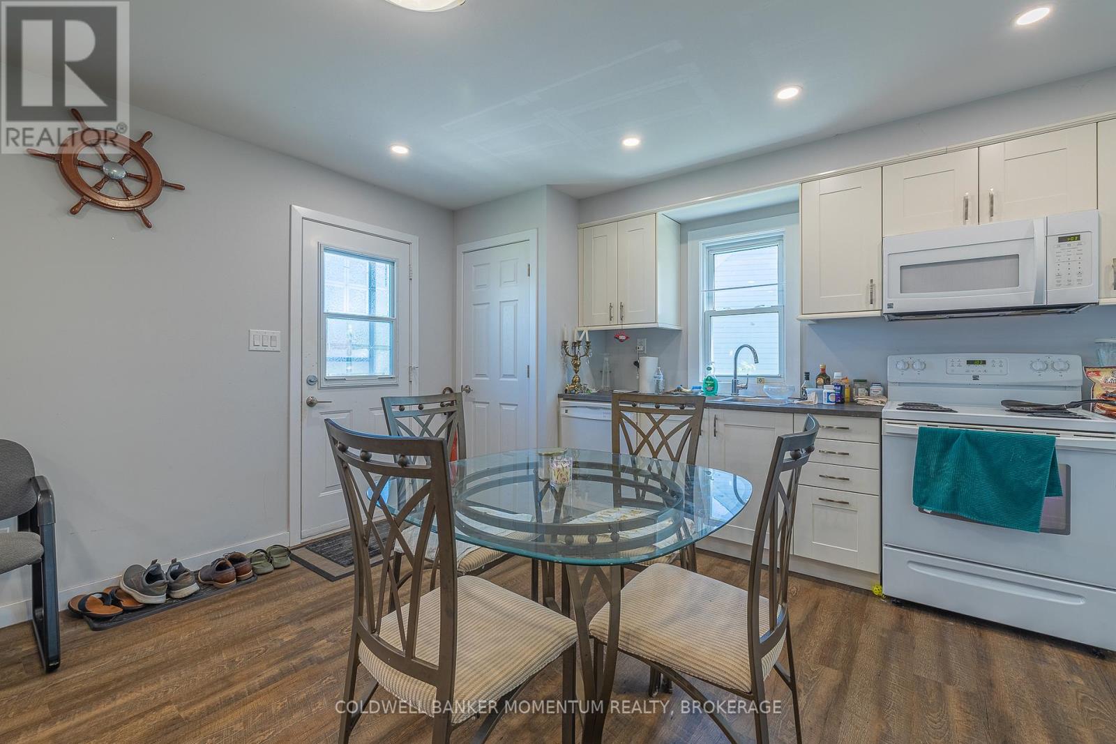 5412 Houck Drive, Niagara Falls, Ontario  L2E 1S1 - Photo 12 - X12385985