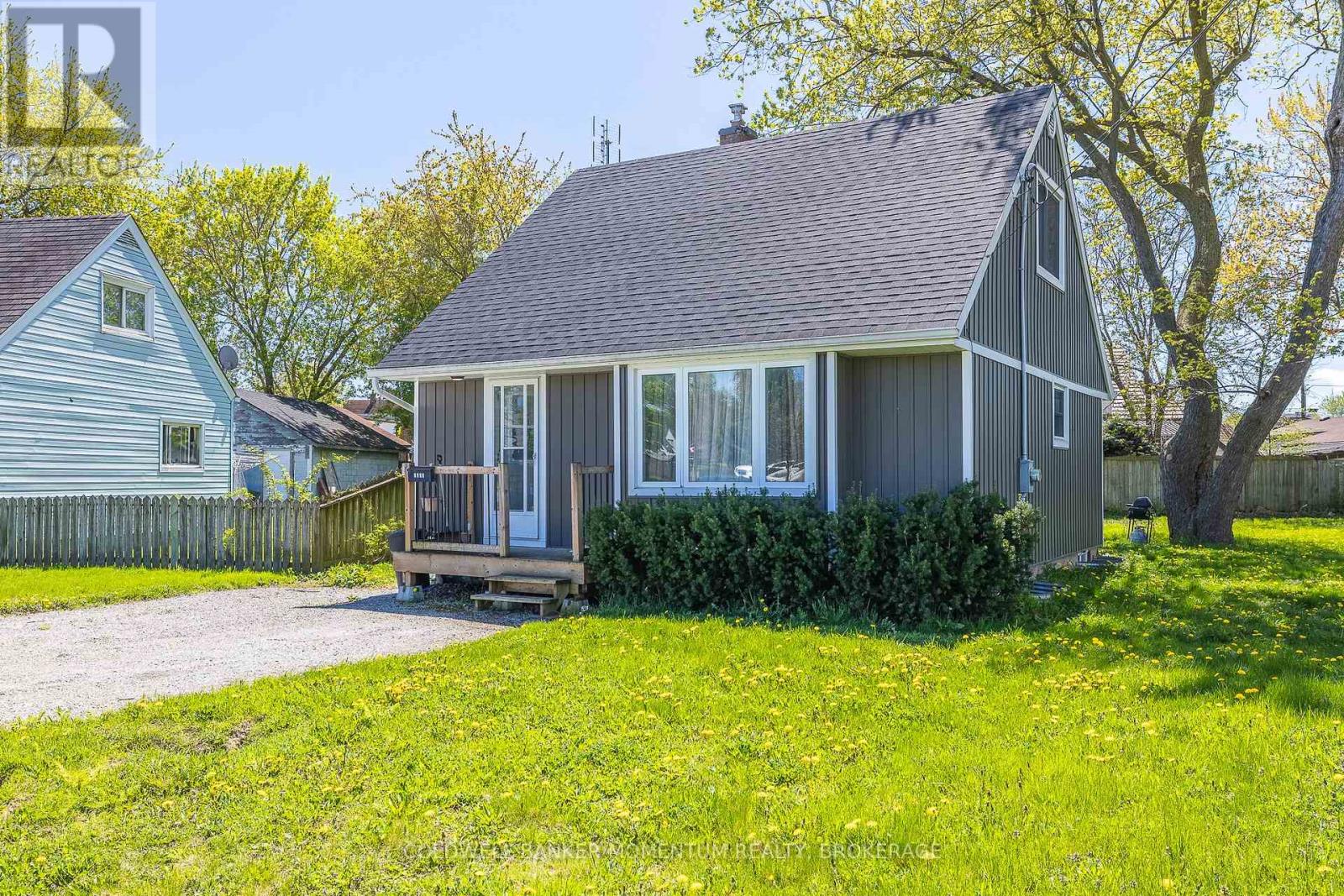 5412 Houck Drive, Niagara Falls, Ontario  L2E 1S1 - Photo 4 - X12385985