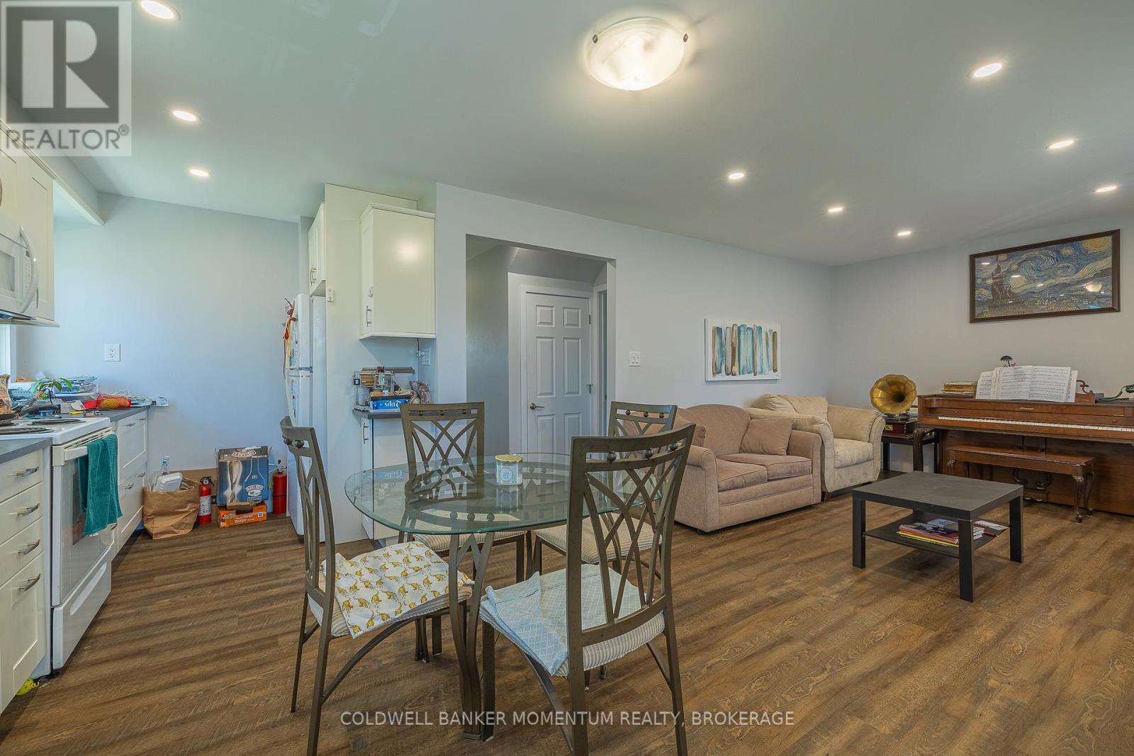 5412 Houck Drive, Niagara Falls, Ontario  L2E 1S1 - Photo 7 - X12385985