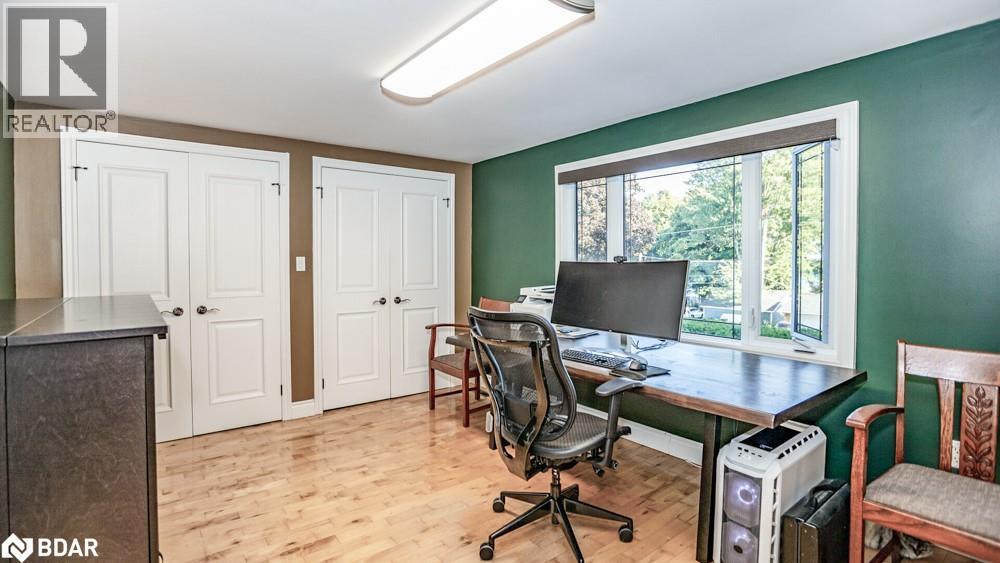 112 Lakeshore Road W, Oro-Medonte, Ontario  L0L 2E0 - Photo 19 - 40766803