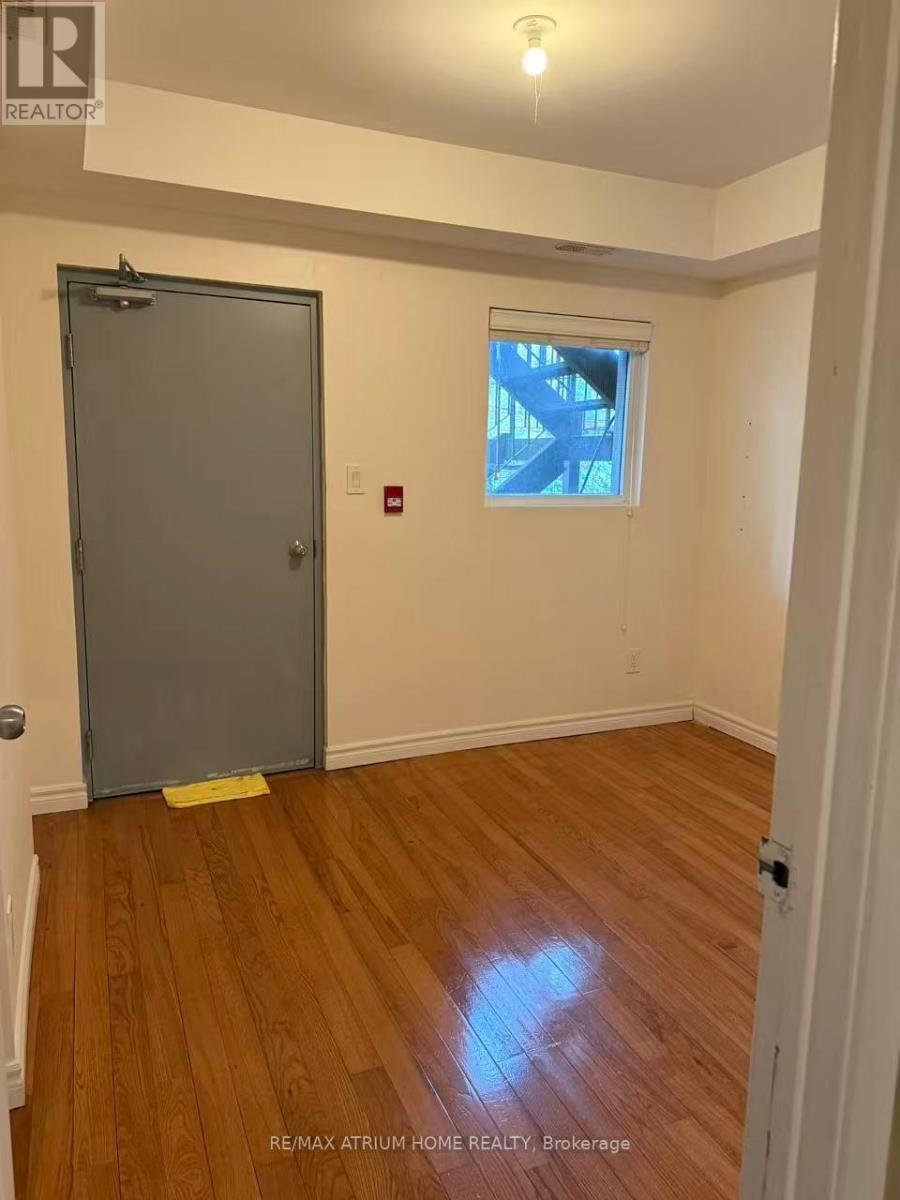 201 - 413 Spadina Avenue, Toronto, Ontario  M5T 2G6 - Photo 2 - C12385944