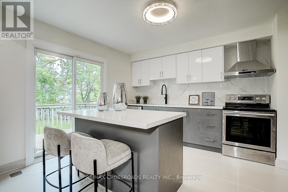 160 Letitia Street, Barrie, Ontario  L4N 1P5 - Photo 14 - S12385955