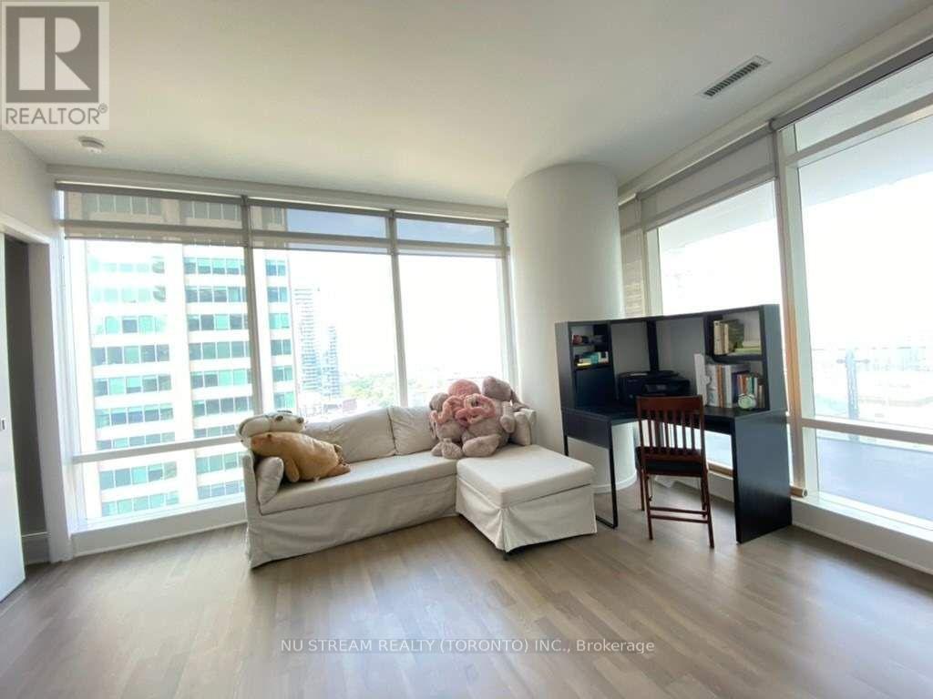 1701 - 1 Bloor Street E, Toronto, Ontario  M4W 0A8 - Photo 3 - C12385987