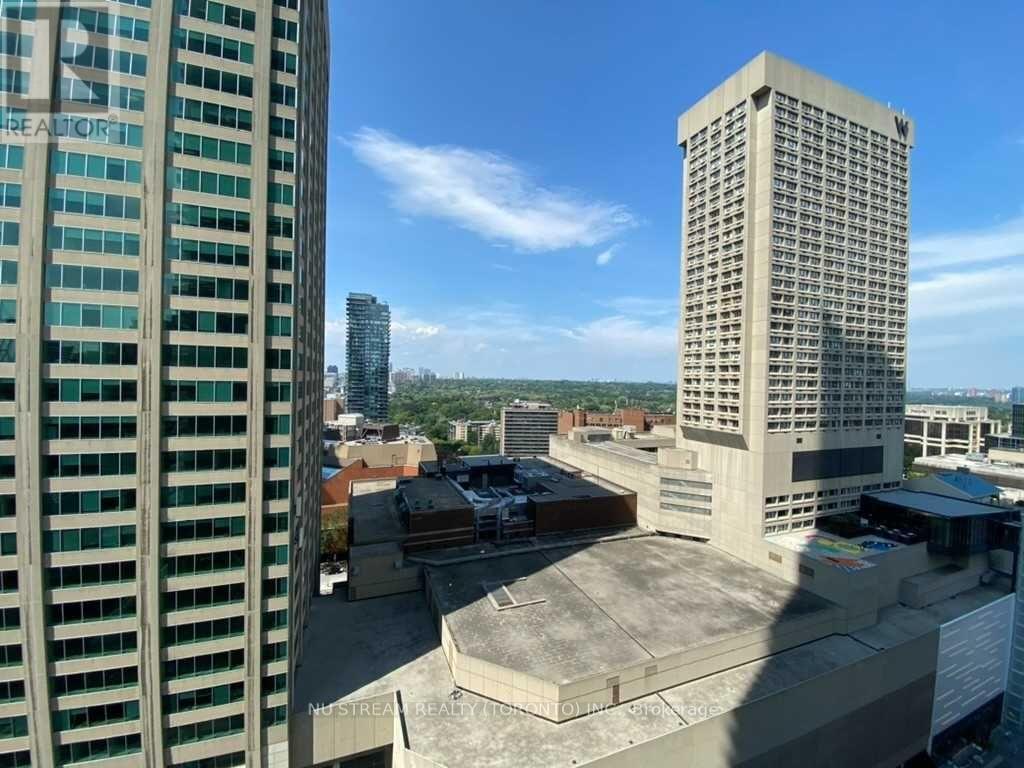 1701 - 1 Bloor Street E, Toronto, Ontario  M4W 0A8 - Photo 9 - C12385987