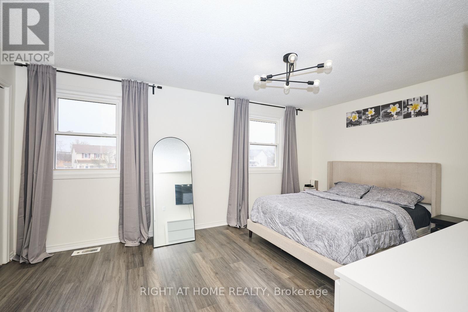 20 Station Street, Welland (Broadway), Ontario  L3C 5K7 - Photo 17 - X12385967