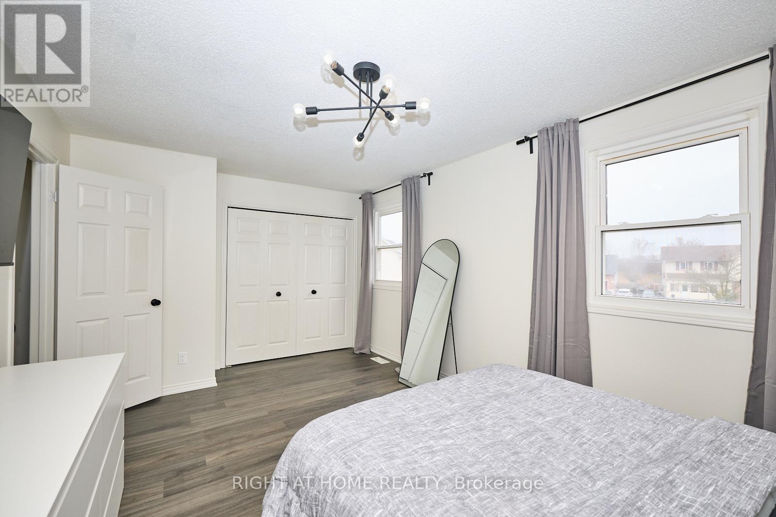 20 Station Street, Welland (Broadway), Ontario  L3C 5K7 - Photo 18 - X12385967