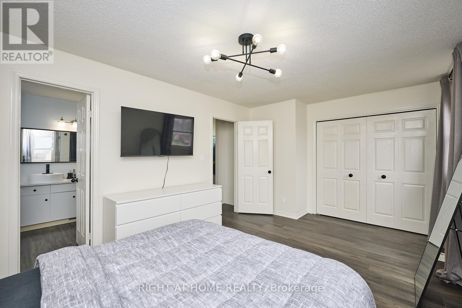 20 Station Street, Welland (Broadway), Ontario  L3C 5K7 - Photo 19 - X12385967