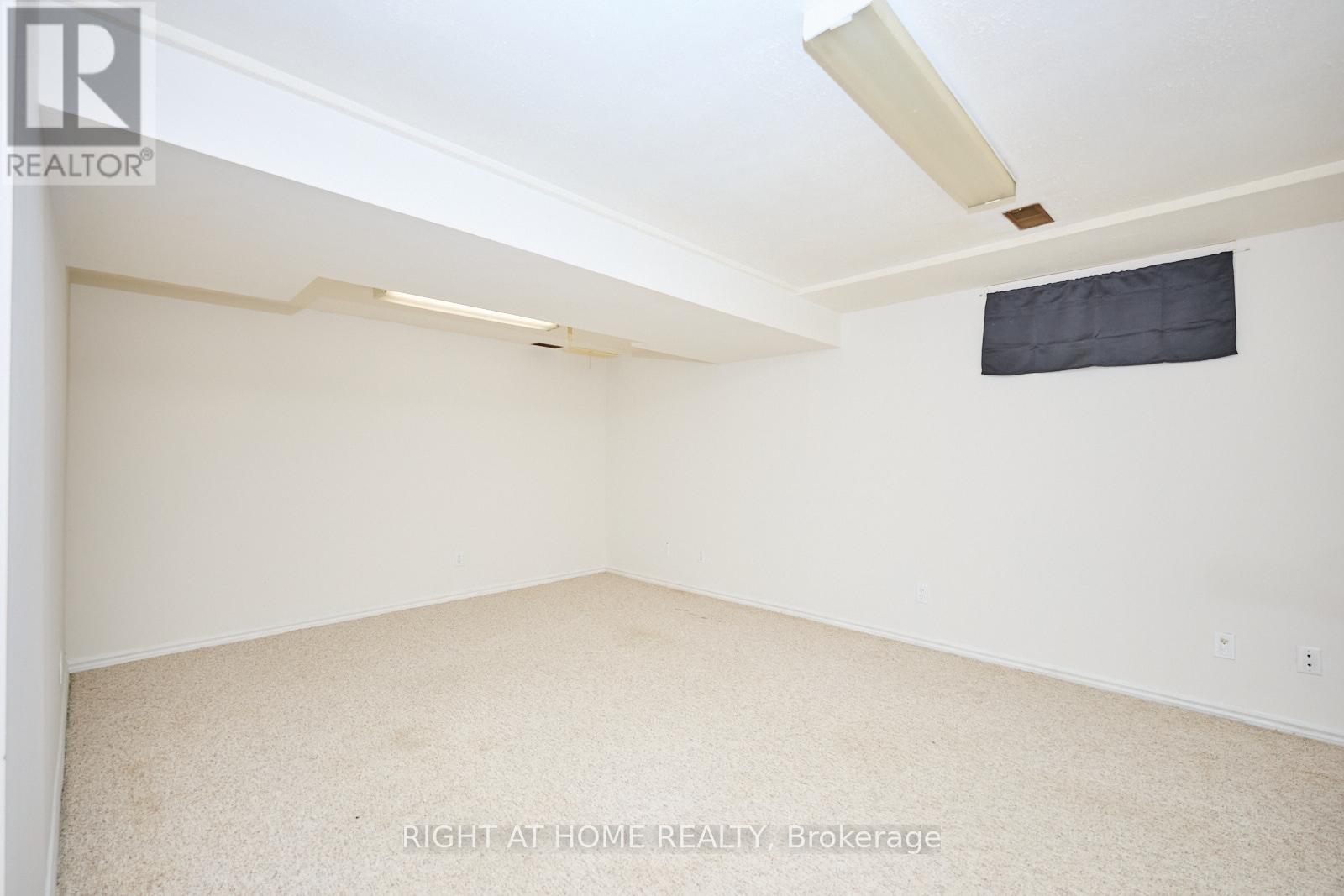 20 Station Street, Welland (Broadway), Ontario  L3C 5K7 - Photo 27 - X12385967