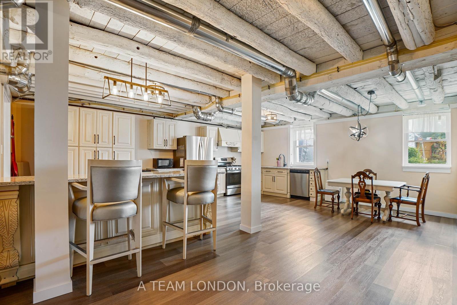 10096 Iona Road, Southwold (Iona Station), Ontario  N0L 1P0 - Photo 25 - X12385988
