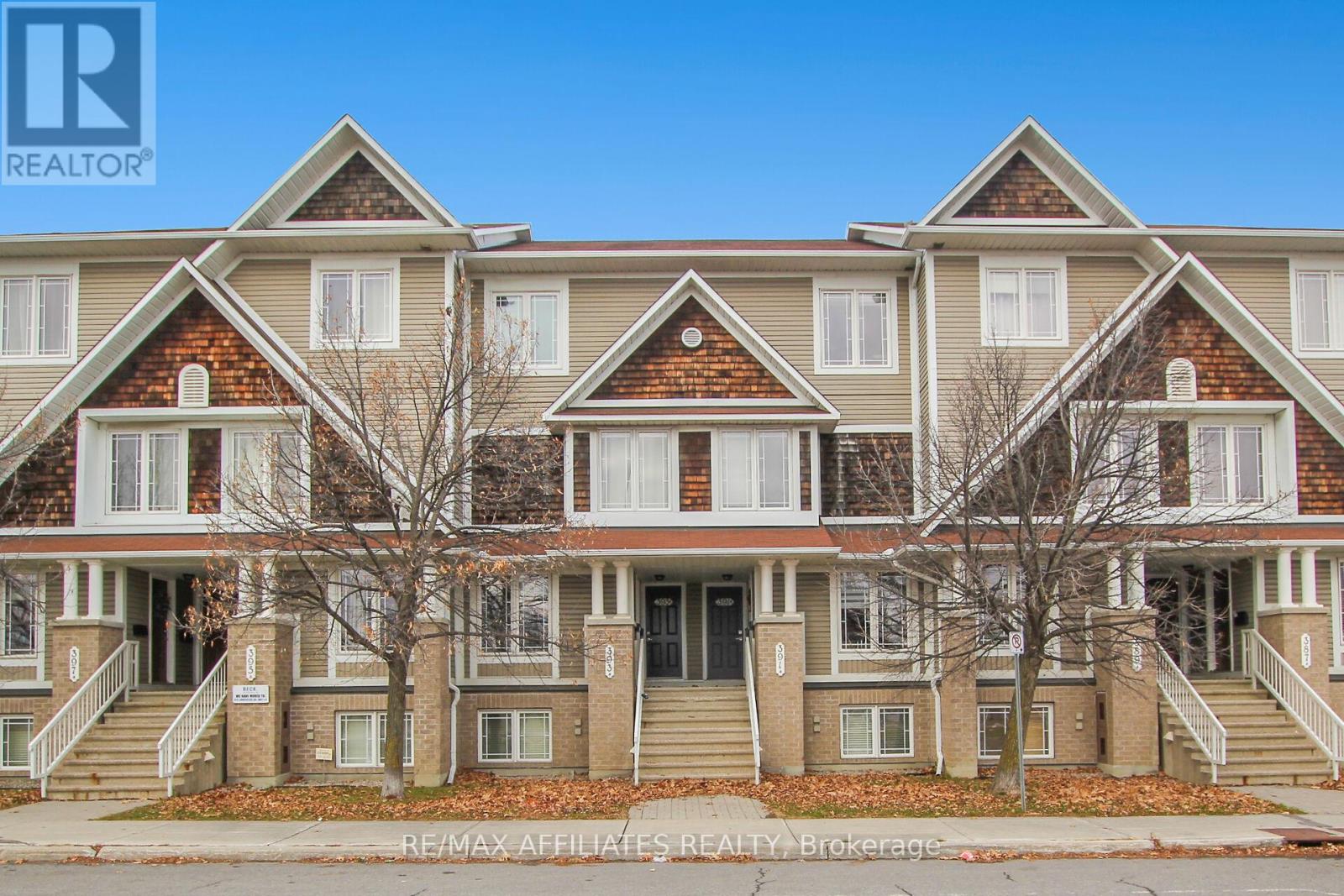 393 CHAPMAN MILLS DRIVE, Ottawa, Ontario