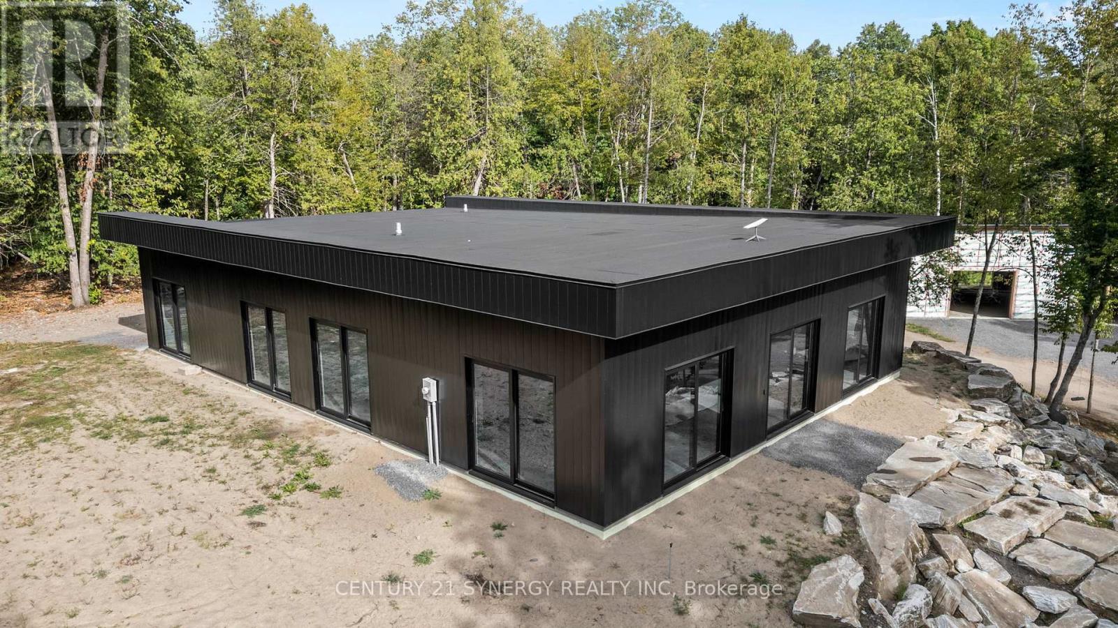1840 Eady Road, Horton, Ontario  K7V 3Z8 - Photo 2 - X12385994