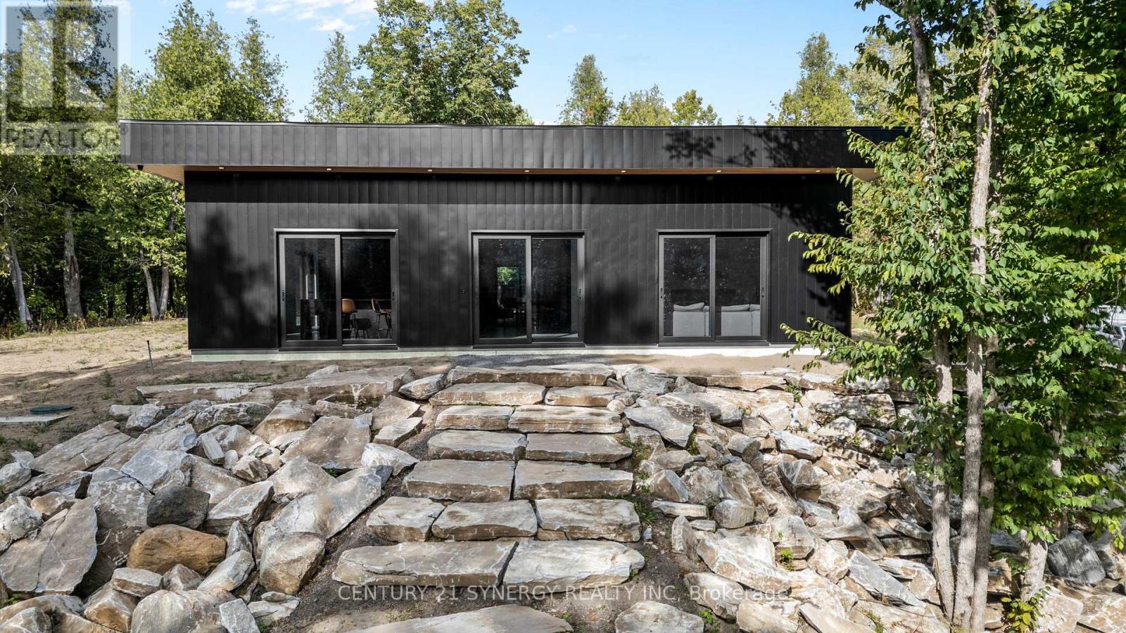 1840 Eady Road, Horton, Ontario  K7V 3Z8 - Photo 3 - X12385994