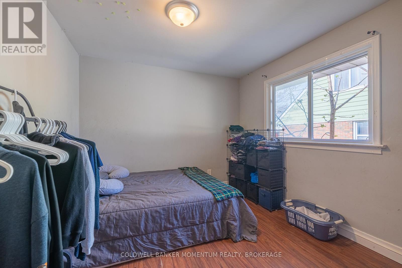 6791 O'neil Street, Niagara Falls (Stamford), Ontario  L2J 1N3 - Photo 12 - X12385991