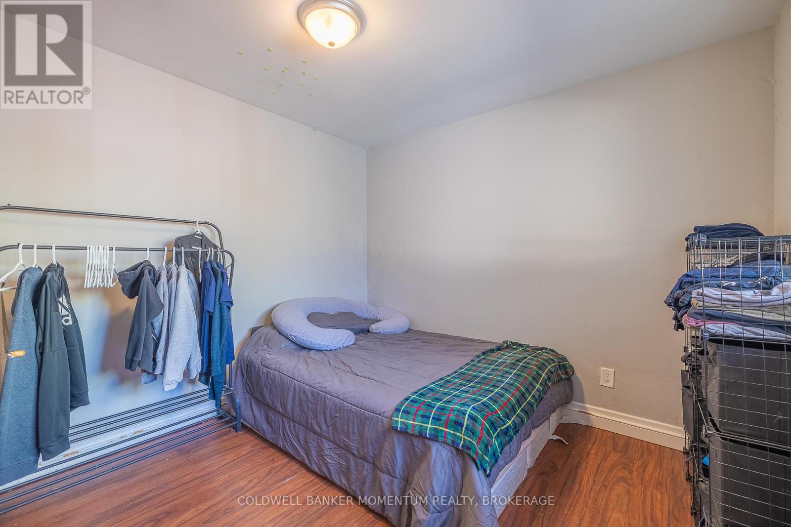 6791 O'neil Street, Niagara Falls (Stamford), Ontario  L2J 1N3 - Photo 13 - X12385991