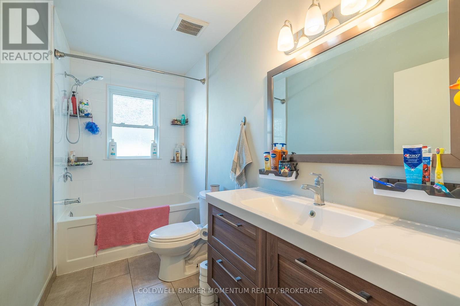 6791 O'neil Street, Niagara Falls (Stamford), Ontario  L2J 1N3 - Photo 14 - X12385991