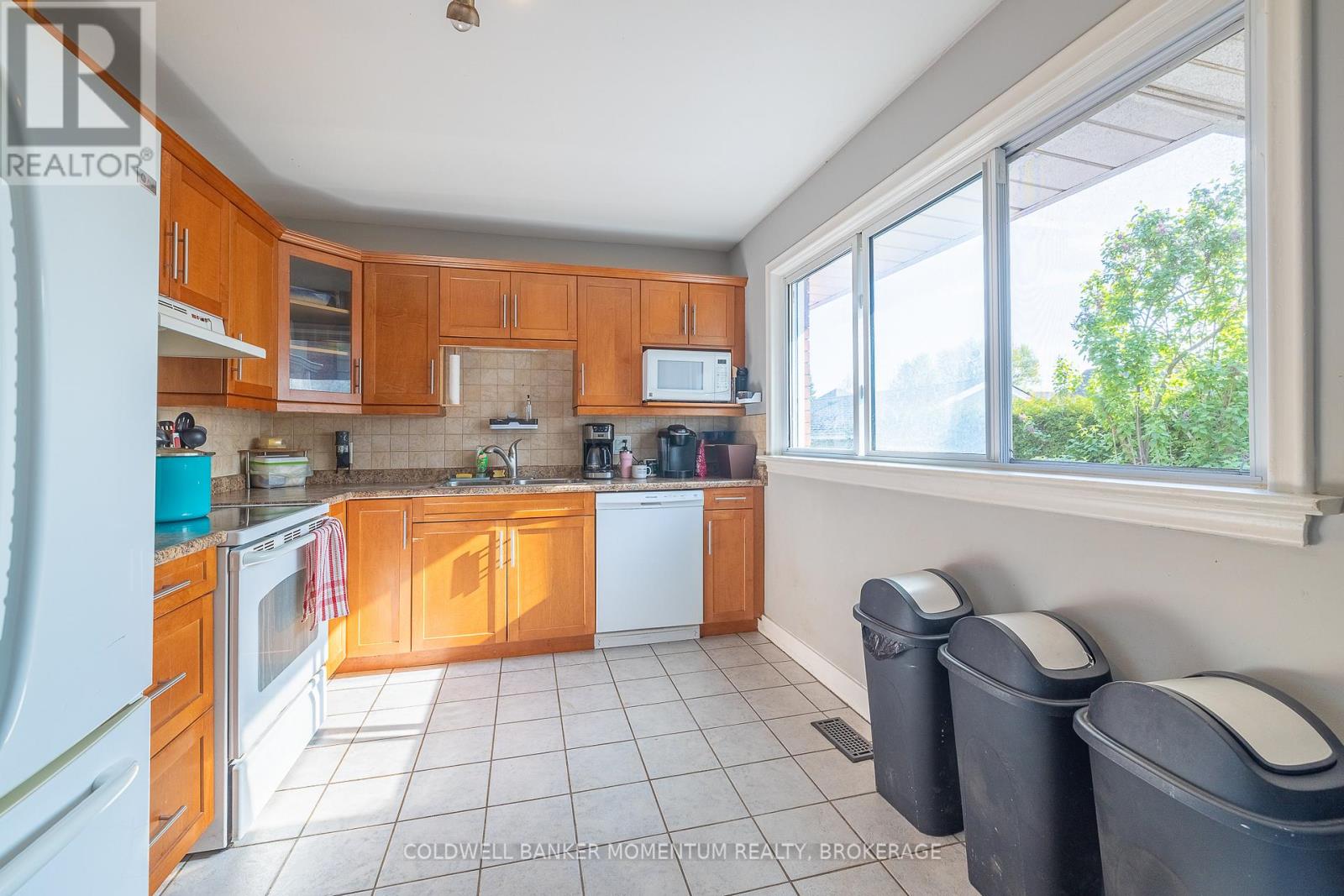 6791 O'neil Street, Niagara Falls (Stamford), Ontario  L2J 1N3 - Photo 19 - X12385991