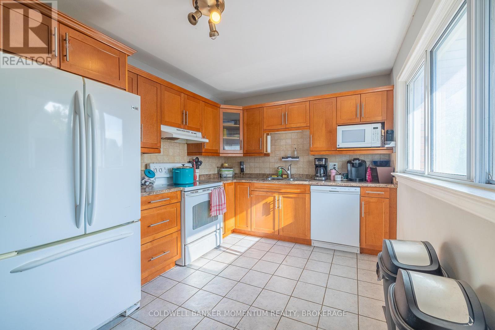 6791 O'neil Street, Niagara Falls (Stamford), Ontario  L2J 1N3 - Photo 20 - X12385991