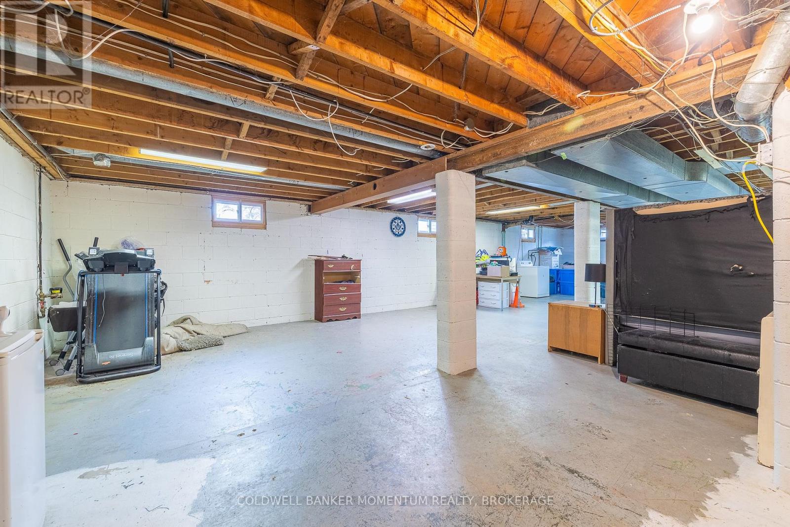 6791 O'neil Street, Niagara Falls (Stamford), Ontario  L2J 1N3 - Photo 26 - X12385991